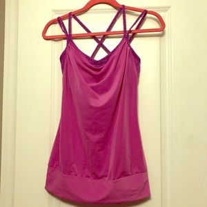 Lucy athletic top sz sm- good for yoga, running